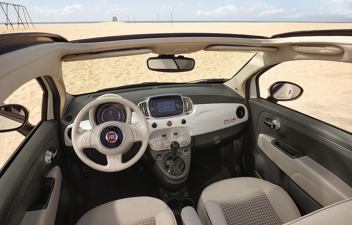 Fiat 500C interior view
